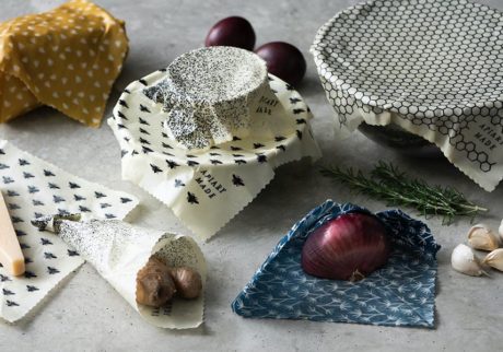 Apiary Madeのミツロウラップ繰り返し使えて、食品も長持ちメルボルン発のエコラップ Apiary Madeのミツロウラップ繰り返し使えて、食品も長持ちメルボルン発のエコラップ