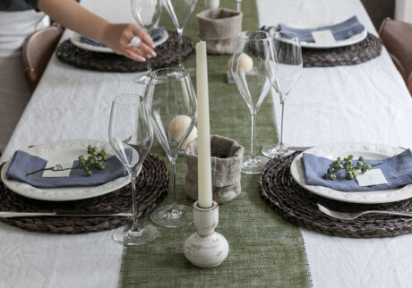 センスの良いテーブル色と上質なリネンで作る初夏のテーブルコーディネート
