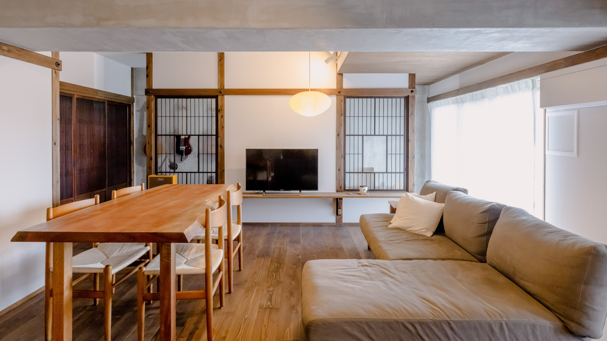 リノベーション Room Tour #030 【動画企画】マンションで寺に住む 和風リノベーションで寺院の風情を再現 | ToKoSie ー トコシエ