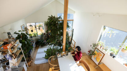 緑あふれる住まい グリーンバイヤーが楽しむ 植物と家具の組み合わせ