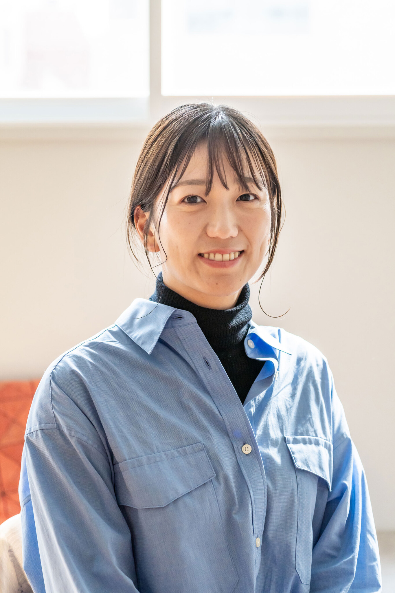 インテリアコーディネート課の小林千夏さん。子育て家庭など、暮らしにフォーカスしつつ、デザイン性の高いインテリアを提案してくれる。