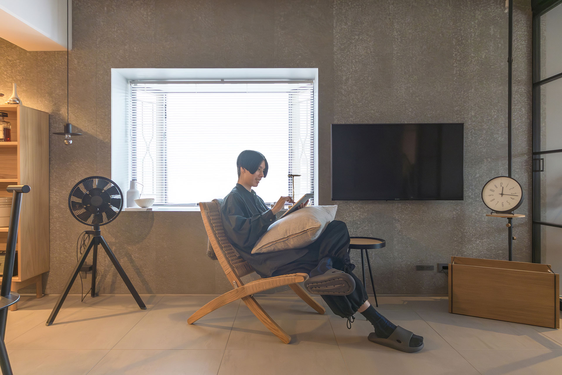 カールハンセン&サンの「Cuba Chair」に座って。