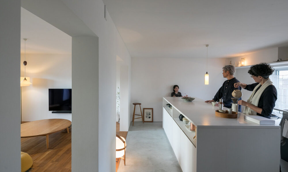 湘南の団地リノベ 構造壁を活かし 回遊できるキッチンを作る 湘南の団地リノベ 構造壁を活かし 回遊できるキッチンを作る