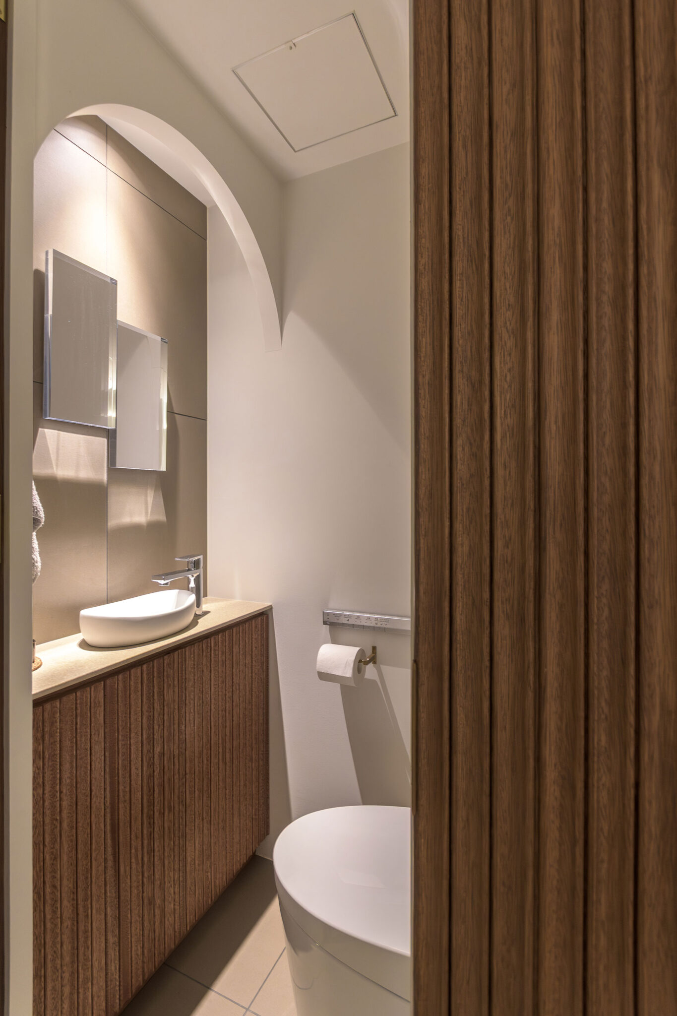 コペンハーゲンリブで囲まれたスペースの内部はトイレ。