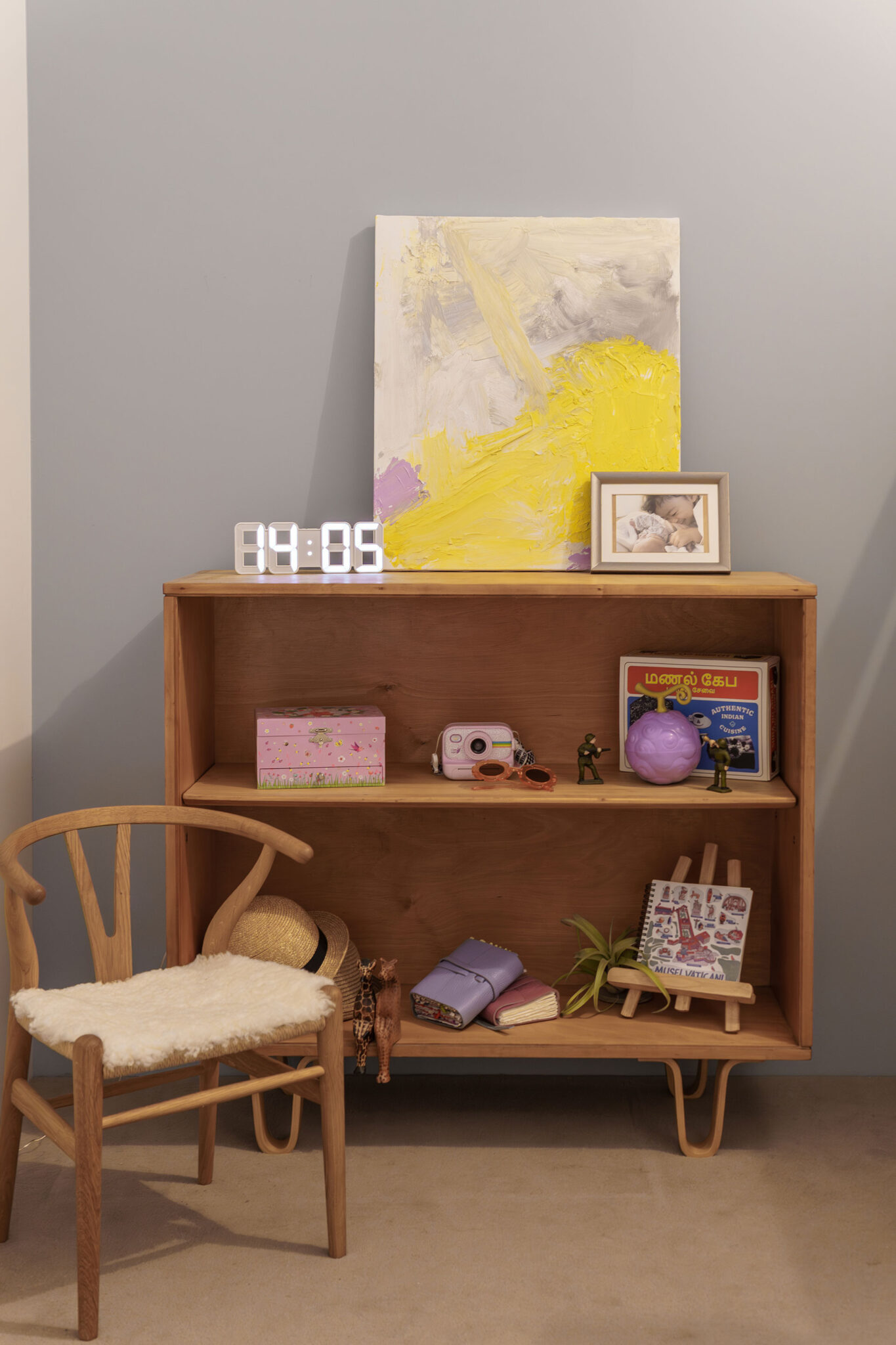 奈良県のヴィンテージ家具店「Swanky Systems」で購入した、Cees Braakman作のキャビネット。