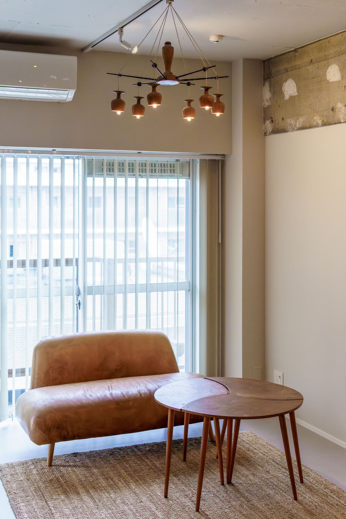 ソファは「CLASKA」で購入した「Buns Sofa」。