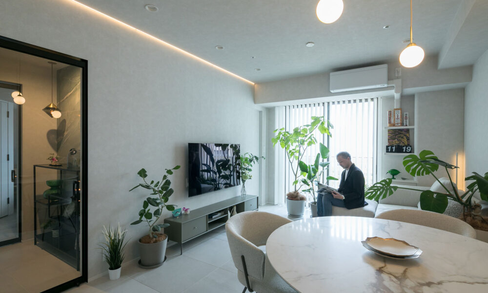 人生で3回目のリノベーション 色や質感をていねいに重ねて 統一感のある上質な空間に