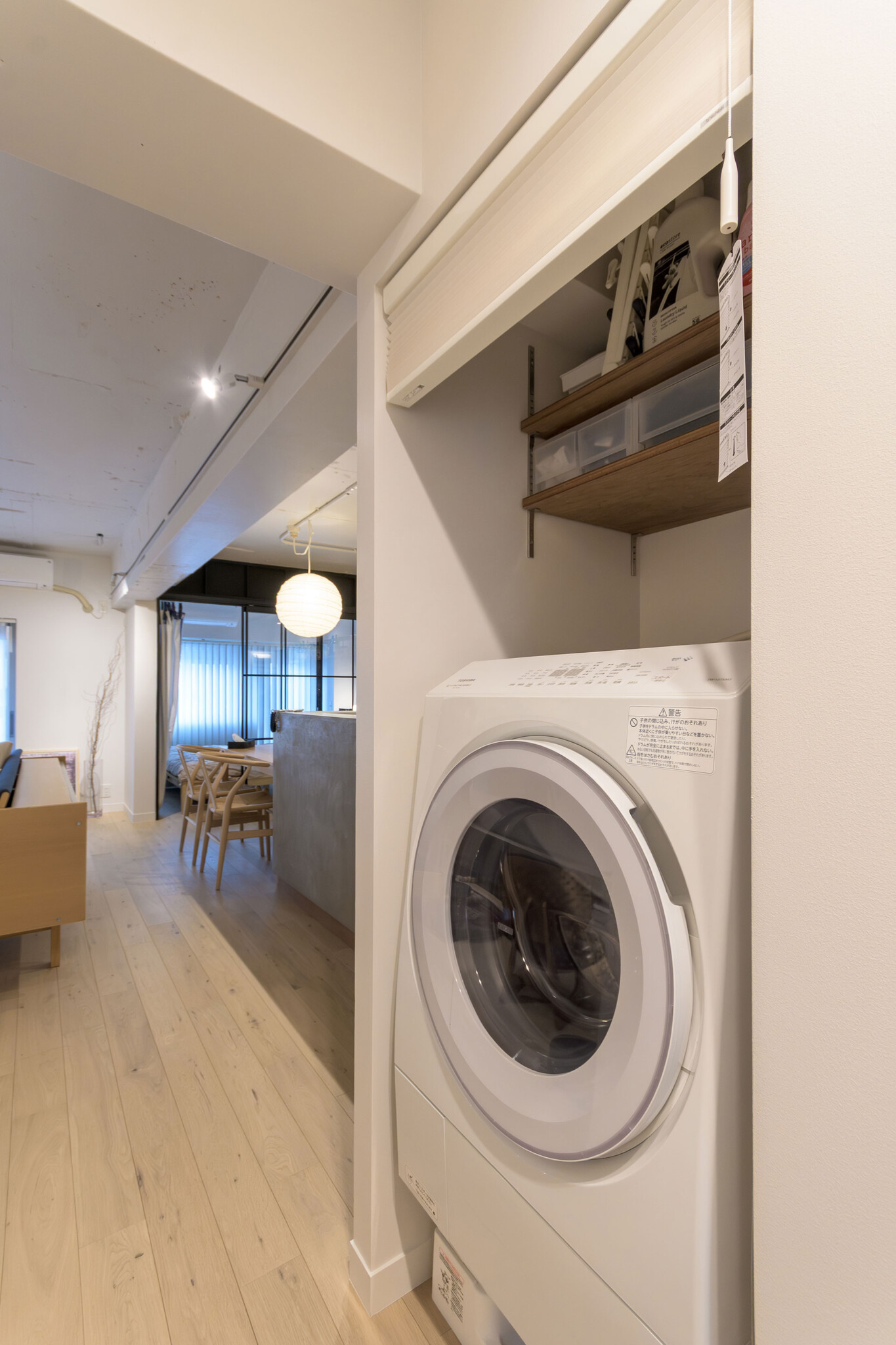 ウォークインクローゼットの隣に洗濯機を配置。